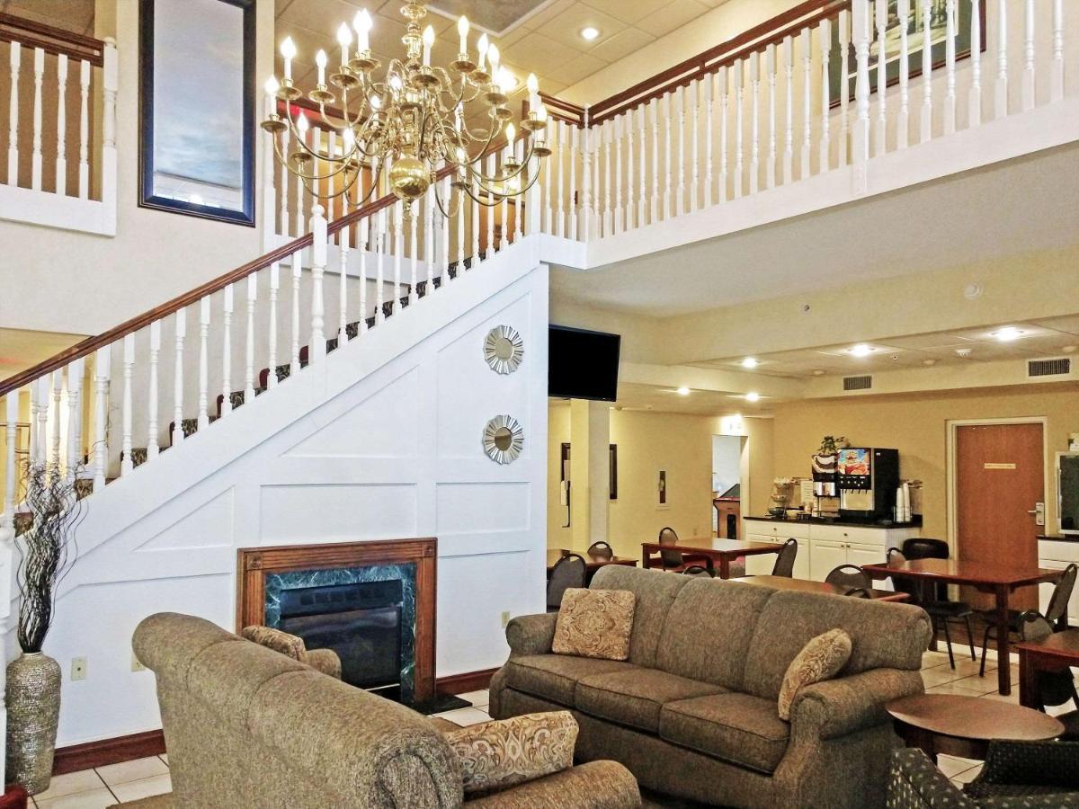 Quality Inn&Suites Bellville - Mansfield Eksteriør bilde
