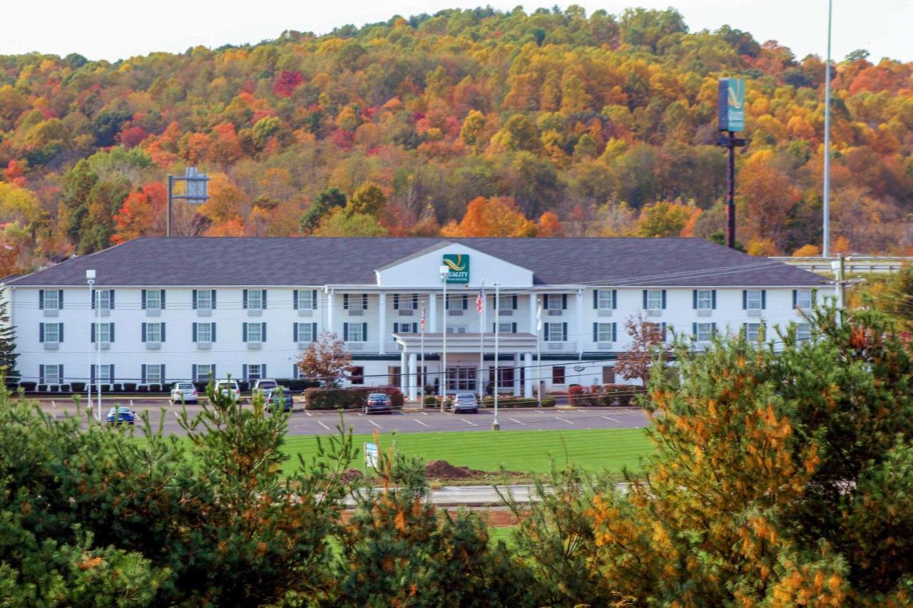 Quality Inn&Suites Bellville - Mansfield Eksteriør bilde