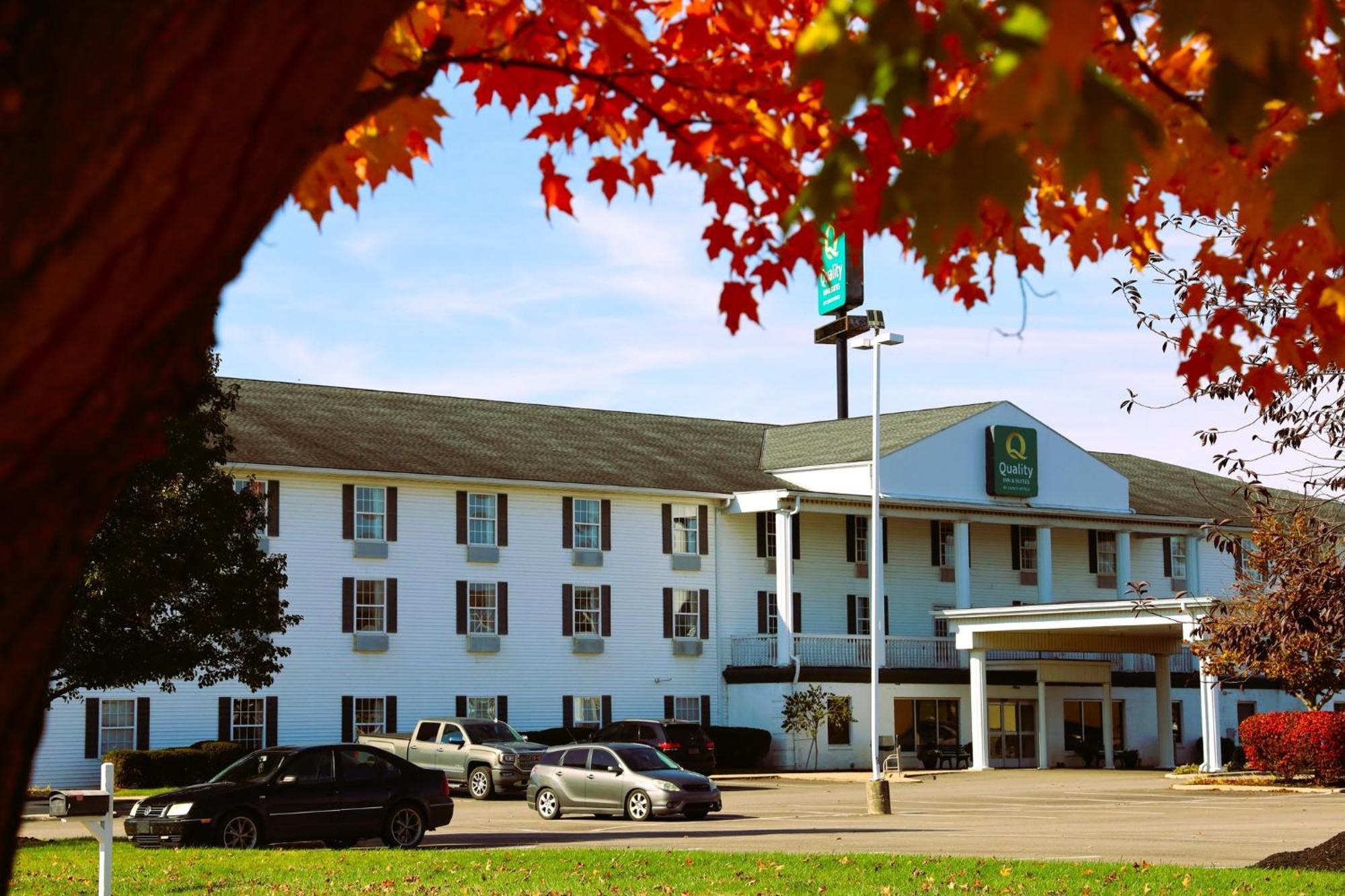 Quality Inn&Suites Bellville - Mansfield Eksteriør bilde