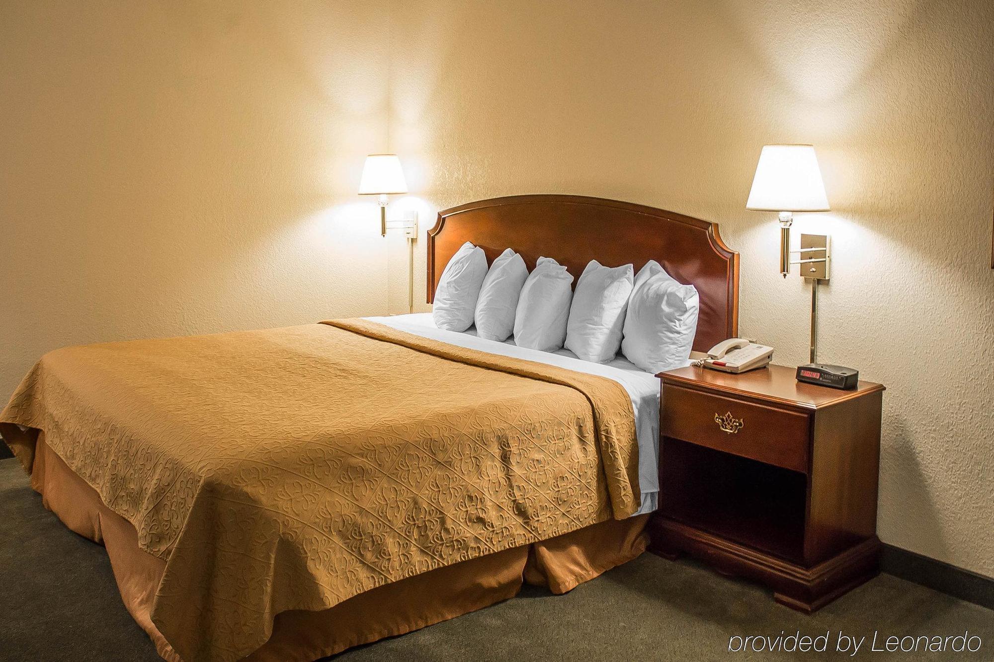 Quality Inn&Suites Bellville - Mansfield Eksteriør bilde