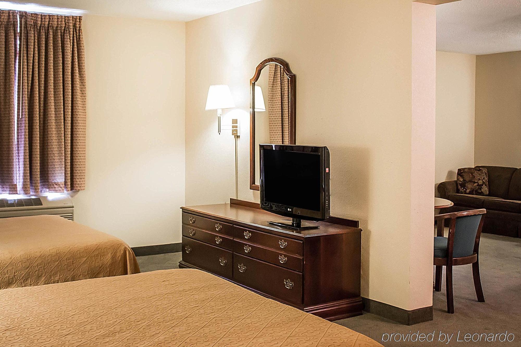 Quality Inn&Suites Bellville - Mansfield Eksteriør bilde