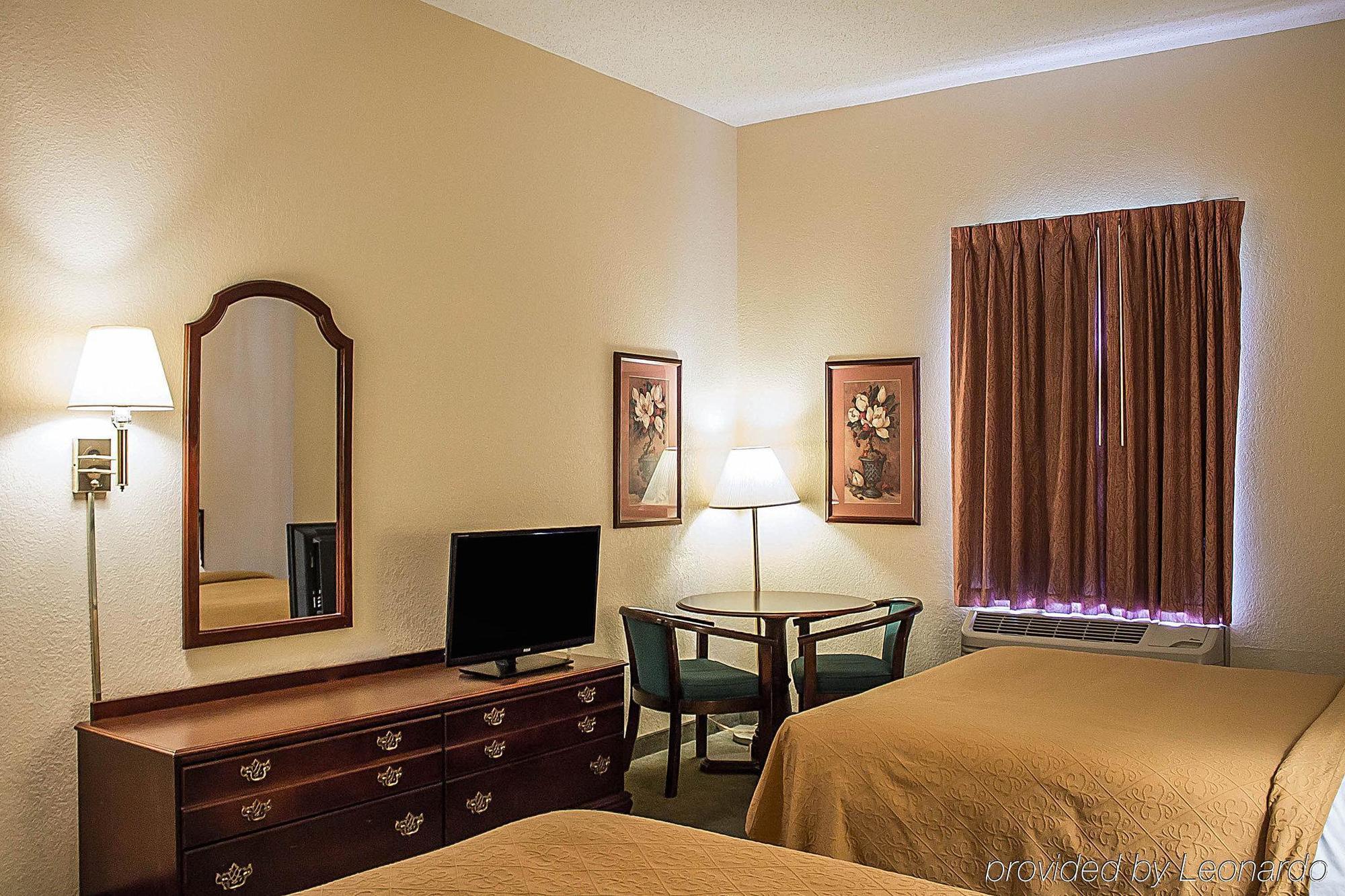 Quality Inn&Suites Bellville - Mansfield Eksteriør bilde